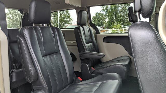 2016 Chrysler Town & Country Touring FWD for sale in Florence, KY – photo 23