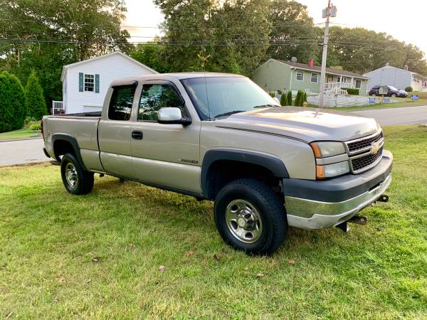 07 Chevy Silverado 2500HD Extended Cab Work Truck, 6.5ft Bed for sale in Mystic, CT – photo 2