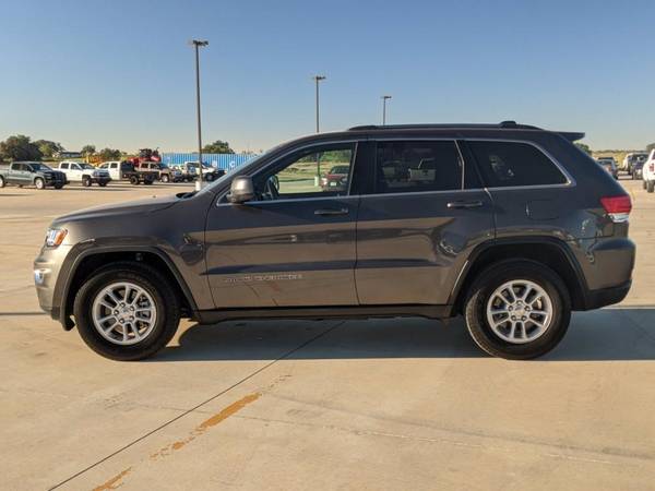 2019 Jeep Grand Cherokee Laredo E - - by dealer for sale in North Floresville, TX – photo 7