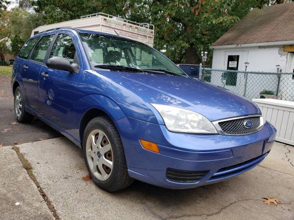 2005 Ford Focus ZXW Wagon for sale in Westville, PA