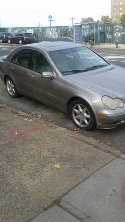 Damage C320 Mercedes Benz 2003 for sale in Bronx, NY