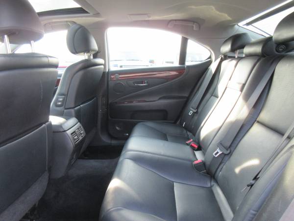** 2011 LEXUS LS460- LOADED UP! SUPER CLEAN! GUARANTEED FINANCE! for sale in Lancaster, PA – photo 11