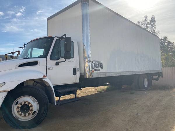 28" high cube box truck for sale for sale in San Marcos, CA – photo 3