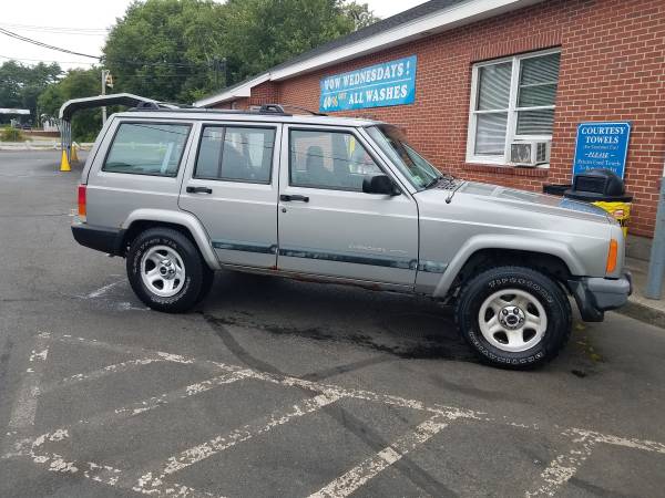 2000 Jeep Cherokee - cars & trucks - by owner - vehicle automotive... for sale in Halifax, MA