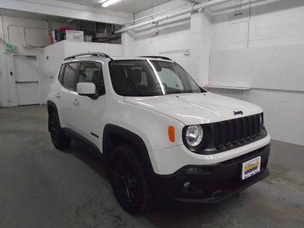 2017 Jeep Renegade Latitude 4x4 4dr SUV Home Lifetime Powertrain... for sale in Anchorage, AK – photo 4