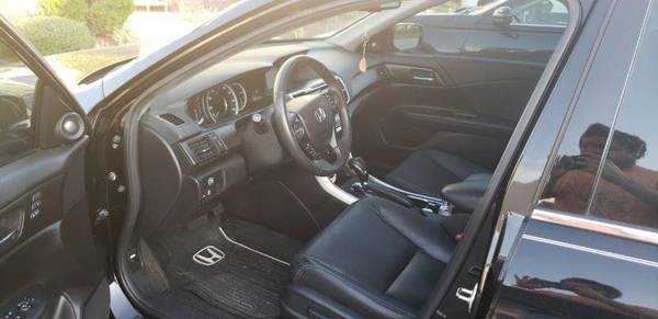 2015 Honda Accord v6 CLEAN for sale in Greenville, NC – photo 14