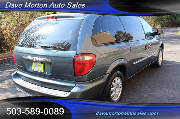 2006 Chrysler Town & Country Touring - - by dealer for sale in Salem, OR – photo 4