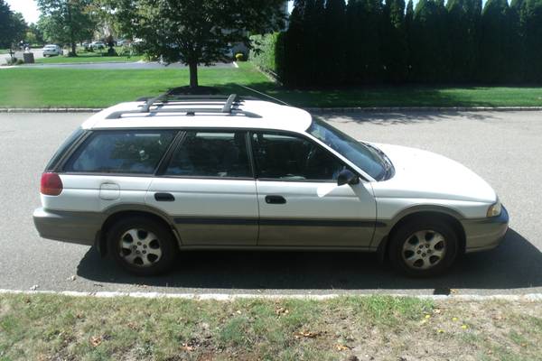 Subaru legacy Outback Wagon AWD Safe dependable,ready for Snow! for sale in Mount Sinai, NY – photo 6