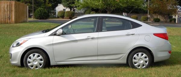 2016 Hyundai Accent SE - cars & trucks - by dealer - vehicle... for sale in Springfield, MO – photo 8