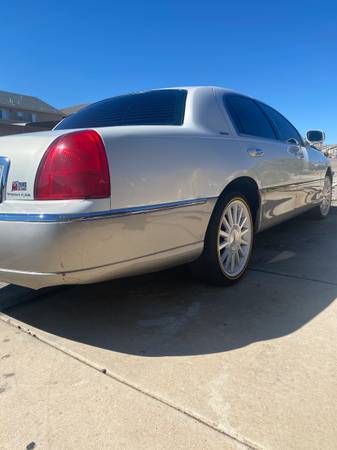 2003 Lincoln town car only 86K miles for sale in Albuquerque, NM – photo 3