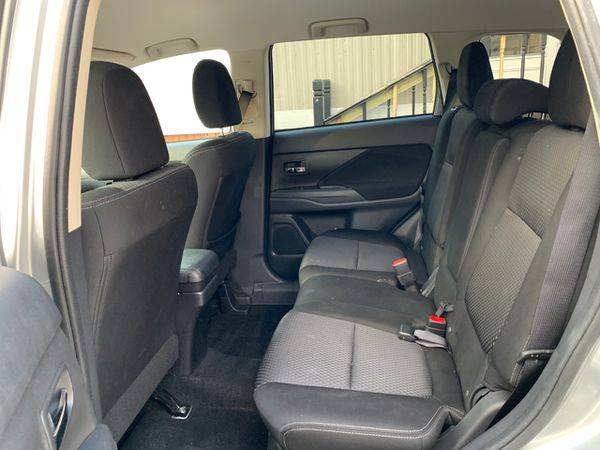 2018 Mitsubishi Outlander SEL AWD Buy Here Pay Her, for sale in Little Ferry, NJ – photo 19