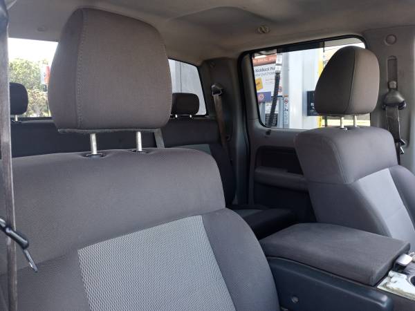 For sale this beautiful ford 2006 F150 V8 5 4 ing for sale in Anaheim, CA – photo 12