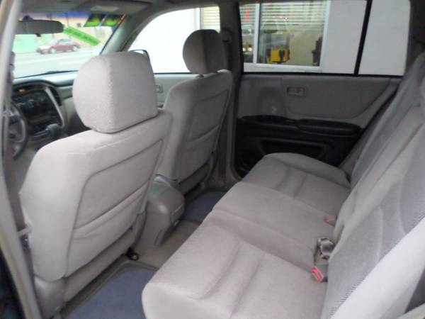 2002 Toyota Highlander V6 2WD BUY HERE PAY HERE - cars & trucks - by... for sale in High Point, NC – photo 11