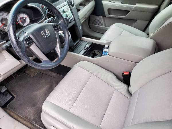 2011 Honda Pilot EX, AWD, 3RD Row Seating, 1-Owner NO Accindts -... for sale in Spencerport, NY – photo 16