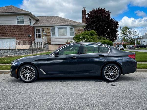 2018 BMW 530i 530i xDrive Sedan - - by dealer for sale in Westbury , NY – photo 4