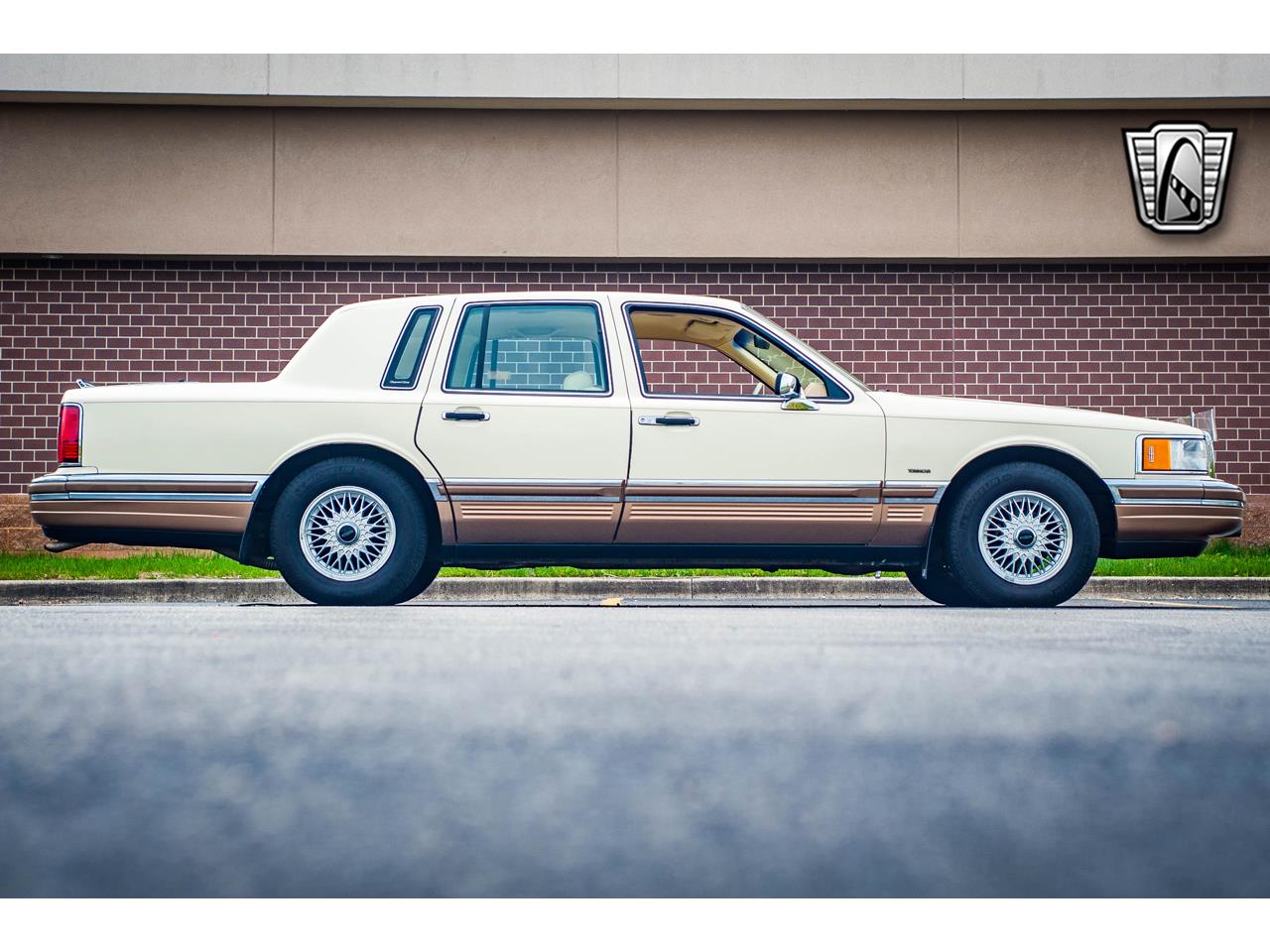 1990 Lincoln Town Car for sale in O'Fallon, IL – photo 53