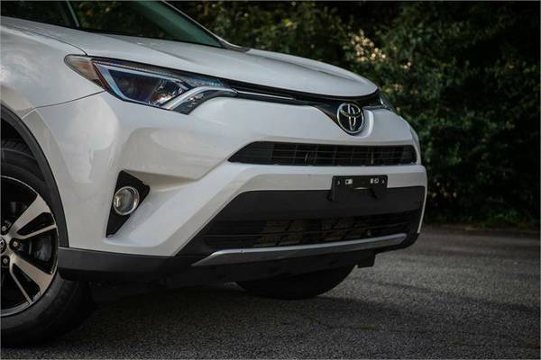 2016 Toyota RAV4 XLE 4x4* LOADED* CLEAN CARFAX* ONE OWNER* for sale in High Point, SC – photo 3