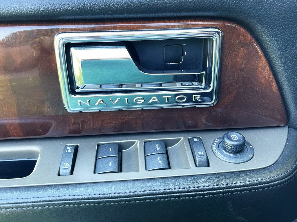 2011 Lincoln Navigator L 4WD for sale in Philadelphia, PA – photo 5