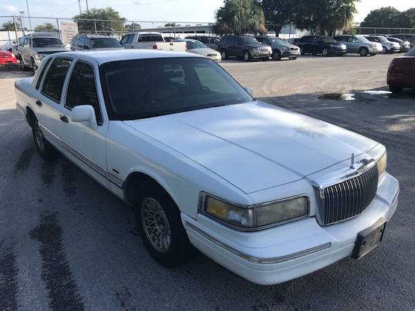 1995 Lincoln Town Car Executive 119k. Miles Super LOW PRICE for sale in SAINT PETERSBURG, FL – photo 4
