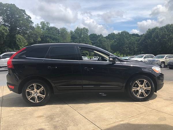 2011 Volvo XC60 T6 $12,995 for sale in Mills River, NC – photo 3