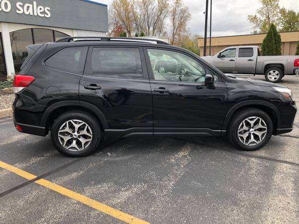 2019 Subaru Forester 2 5i Premium Trade-In s Welcome - cars & for sale in Green Bay, WI – photo 8