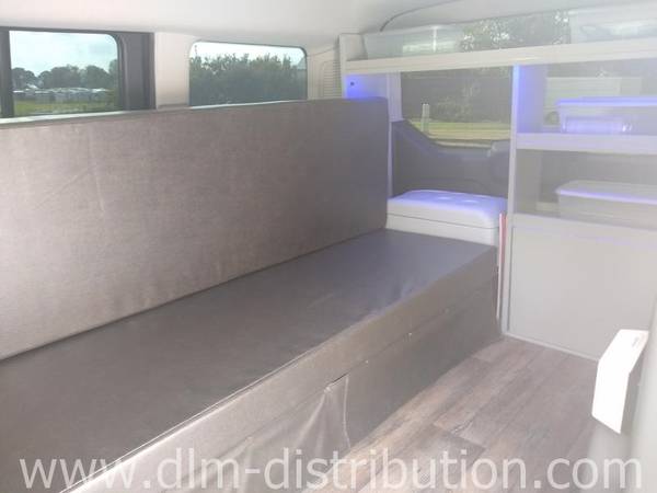 Camper Van 2019 Garageable Mini-T Solar Warranty Microwave wifi for sale in Lake Crystal, OK – photo 9
