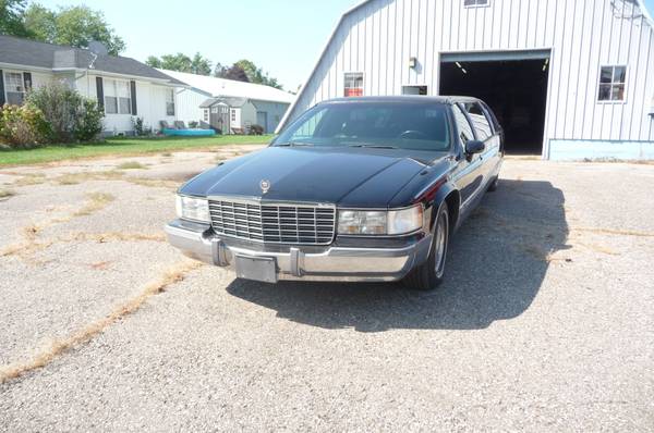 CADILLAC LIMO for sale in Ubly, MI – photo 3