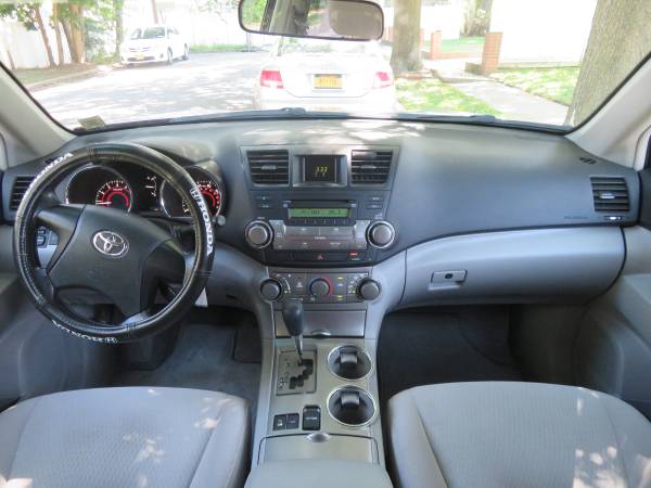 2010 Toyota Highlander 106K 4WD 3RD ROW ROOF RACK RUNS MINT for sale in Baldwin, NY – photo 14