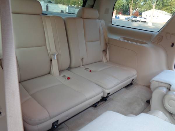 2007 Cadillac Escalade AWD Fully Loaded Very Clean for sale in Waynesboro, PA – photo 21