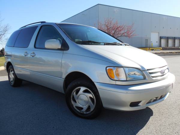 2003 Toyota Sienna - cars & trucks - by owner - vehicle automotive... for sale in Bartlett, IL – photo 3