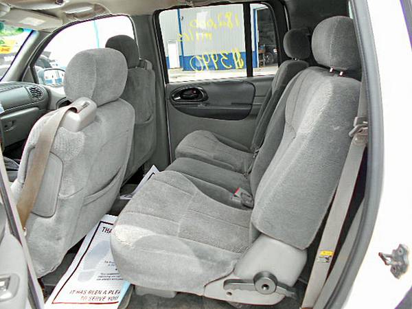 2003 Chevy Trailblazer 4x4 - Third Row Seats for sale in Rockville, IN – photo 7