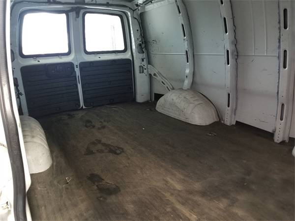 2017 *GMC* *Savana* *2500* Work Van van Summit White for sale in Waterford Township, MI – photo 17