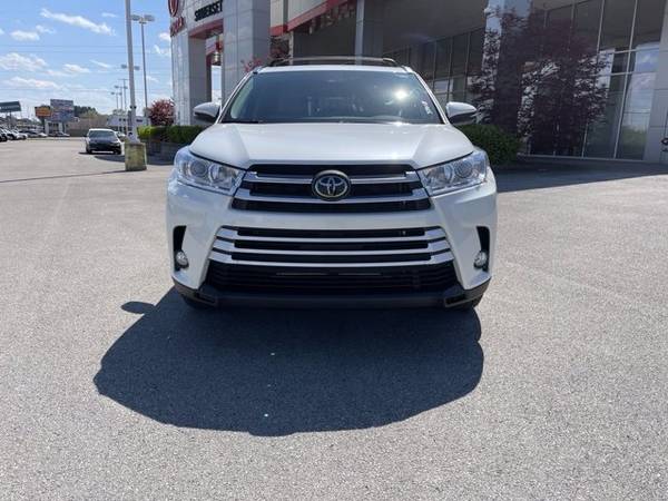 2018 Toyota Highlander AWD Xle - - by dealer - vehicle for sale in Somerset, KY – photo 4
