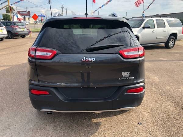 2016 Jeep Cherokee Limited 4dr SUV - cars & trucks - by dealer -... for sale in Victoria, TX – photo 7