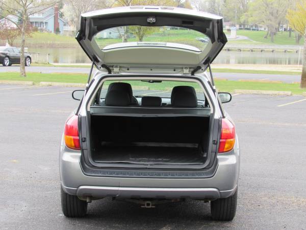 2007 Subaru Outback 2 5i Wagon - CLEAN! - - by dealer for sale in Jenison, MI – photo 11