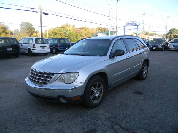 2007 Chrysler Pacifica 6 passenger seating - - by for sale in Winchester , KY