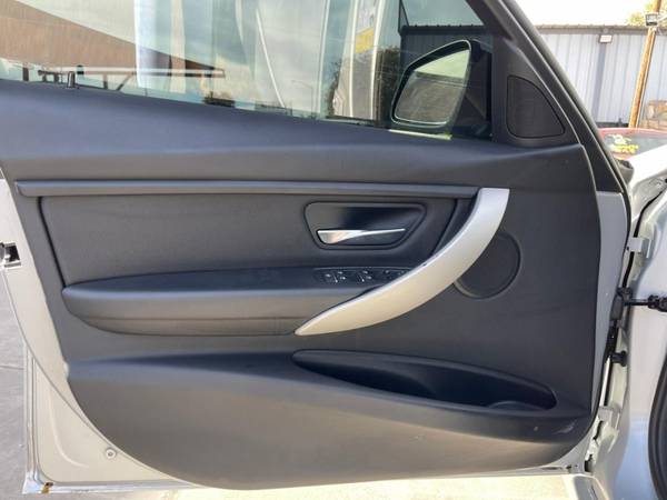2018 BMW 3-Series 320i Sedan - - by dealer - vehicle for sale in El Paso, TX – photo 21