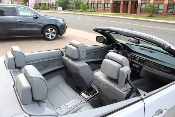 An Impressive 2010 BMW 3 Series with 72,628 Miles-Hartford for sale in Manchester, CT – photo 12
