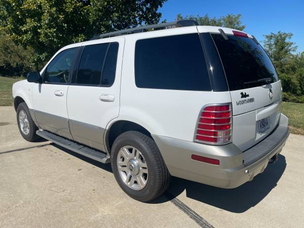 2003 MERCURY MOUNTAINEER - - by dealer - vehicle for sale in St. Charles, MO – photo 3