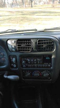 2002 Chevy Blazer LS 4WD with 4.3L V6. 163,000 Miles - cars & trucks... for sale in Bloomington, MN – photo 11