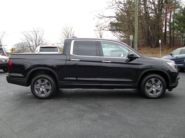 ★ 2020 HONDA RIDGELINE RTL E - TOTALLY LOADED with ONLY 3,151 MILES... for sale in Feeding Hills, MA – photo 7