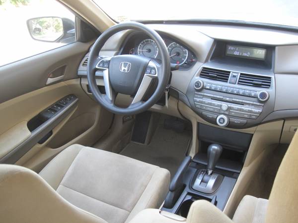 Fall Time Cash Sales Event - Nice Reliable 2010 HONDA ACCORD LX-P ! for sale in Modesto, CA – photo 13