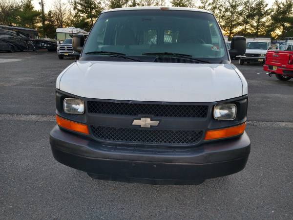 06 Chevy Express cargo Van, runs good - cars & trucks - by owner -... for sale in Berlin, NJ – photo 3