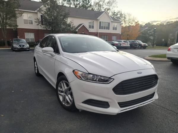 Selling 2016 Ford Fusion SEL with Backup Camera, - cars & trucks -... for sale in Lenoir City, TN – photo 2