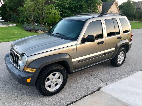 2007 JEEP Liberty LIMITED 4X4 SPORTY!!! for sale in Tulsa, OK – photo 3