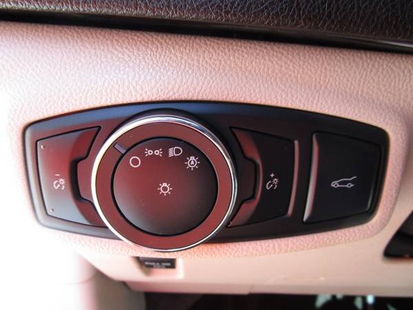 2017 Lincoln MKC Reserve FWD - - by dealer - vehicle for sale in Hales Corners, WI – photo 17