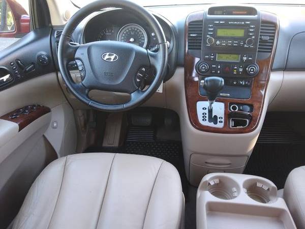 2008 Hyundai Entourage Limited **WE FINANCE, LOW DOWN PAYMENT!** -... for sale in Springfield, MO – photo 12