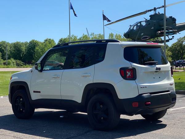 2015 Jeep Renegade Trailhawk 4x4 - - by dealer for sale in Shakopee, MN – photo 8