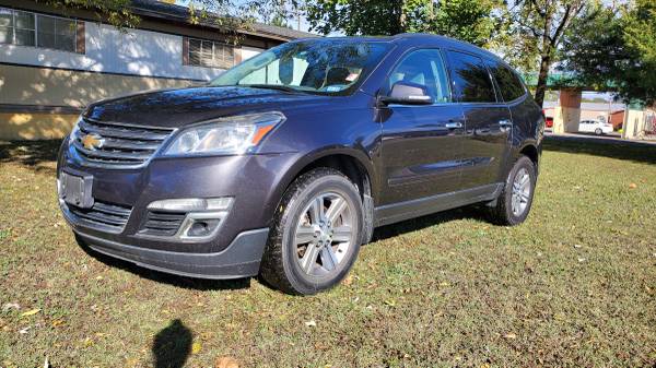 2015 Chevy Traverse Seats 8 ppl nice suv - cars & trucks - by dealer... for sale in Danville, AR