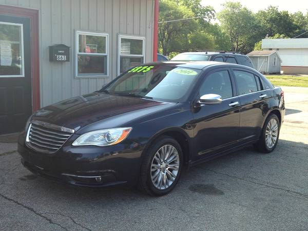 2011 Chrysler 200 Limited - cars & trucks - by dealer - vehicle... for sale in Mansfield, OH